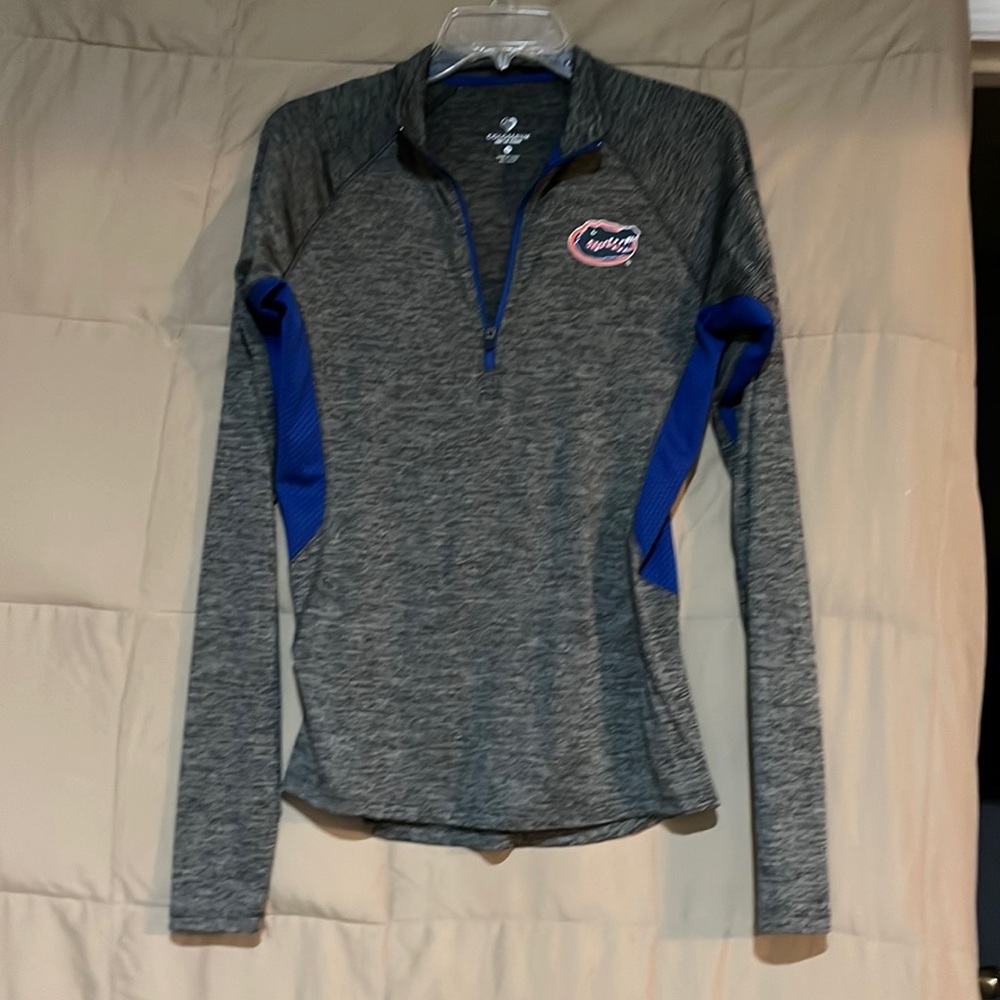 UF women’s Florida Gator shirt. Size medium